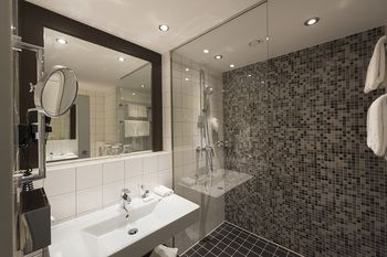 Фото Mercure Hotel Dusseldorf Sud