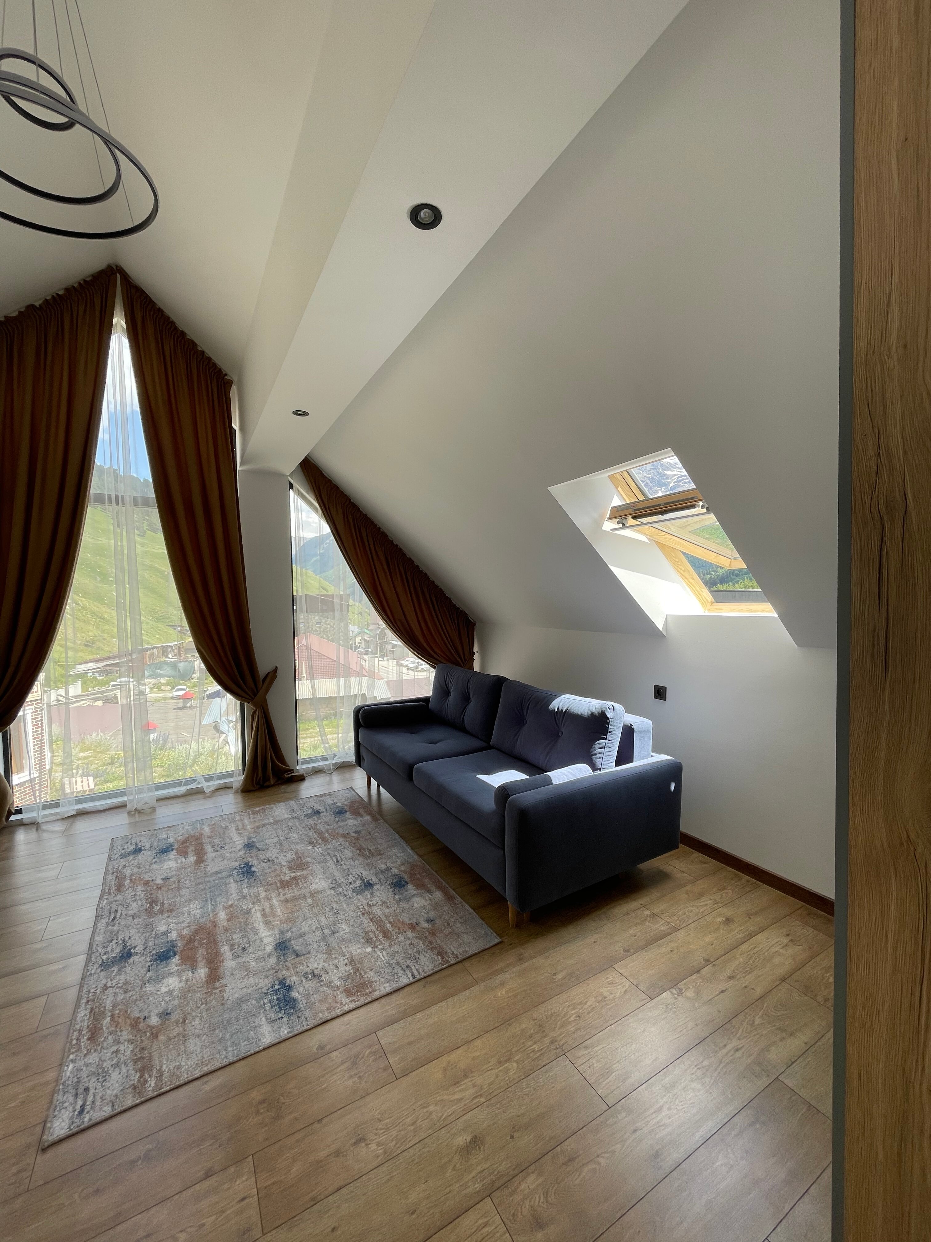 Фото Дом на холме