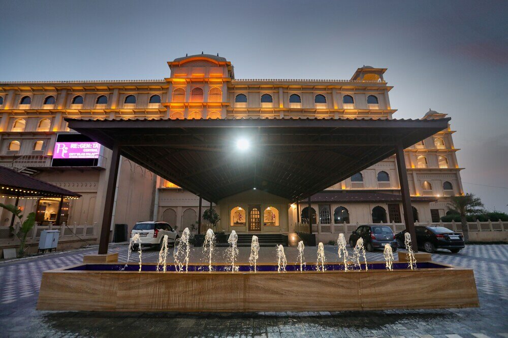 Фото Regenta Central City Vilas Palace Ambala