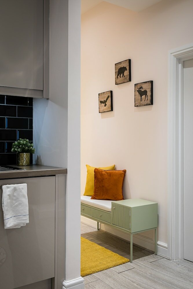 Фото Cromwell Road Apartments