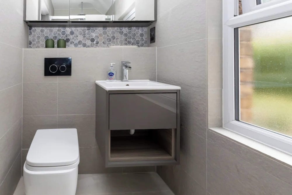 Фото Bright & Stylish 2bd Flat - Brockley