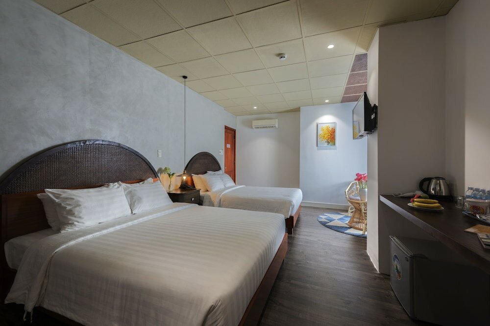 Фото M Boutique Hotel