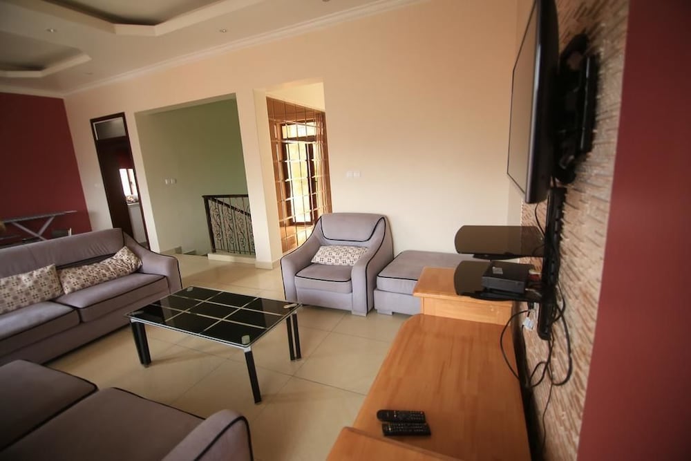 Фото Um Apartments