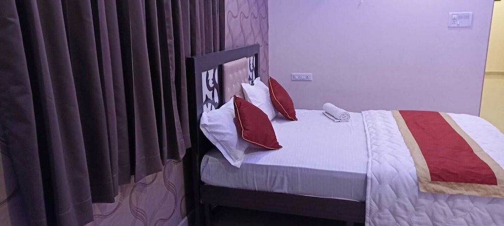 Фото Urban Stay Adams Service Apartment