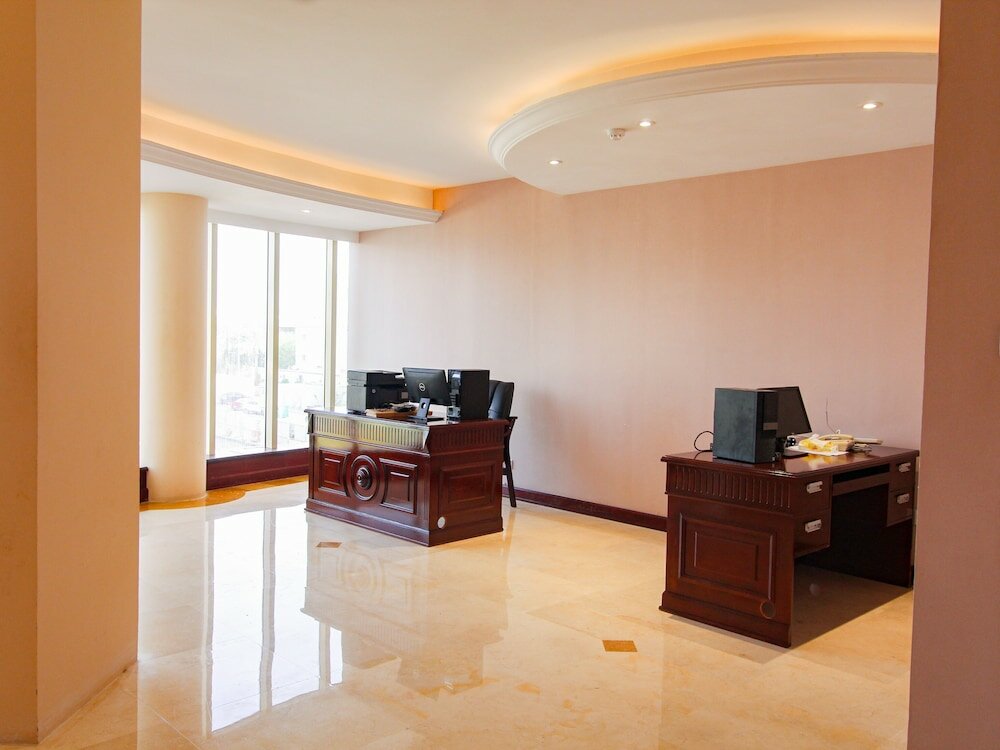 Фото Lotaz Hotel