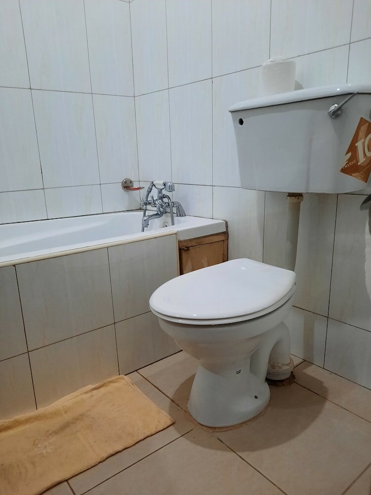 Фото Airport Side Hotel Entebbe