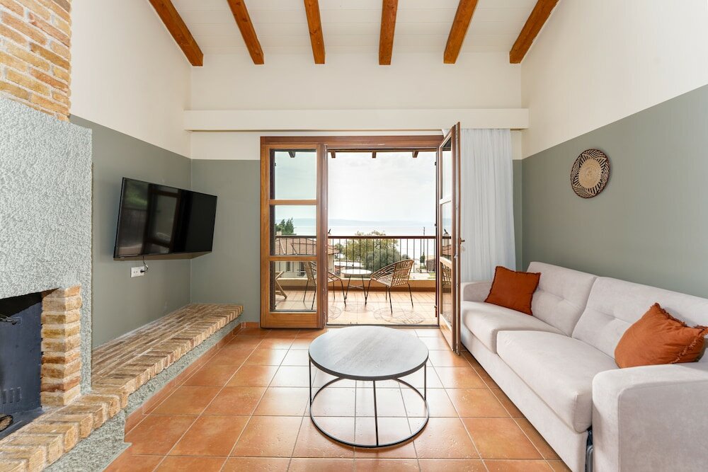 Фото Selina Kaminos Evia