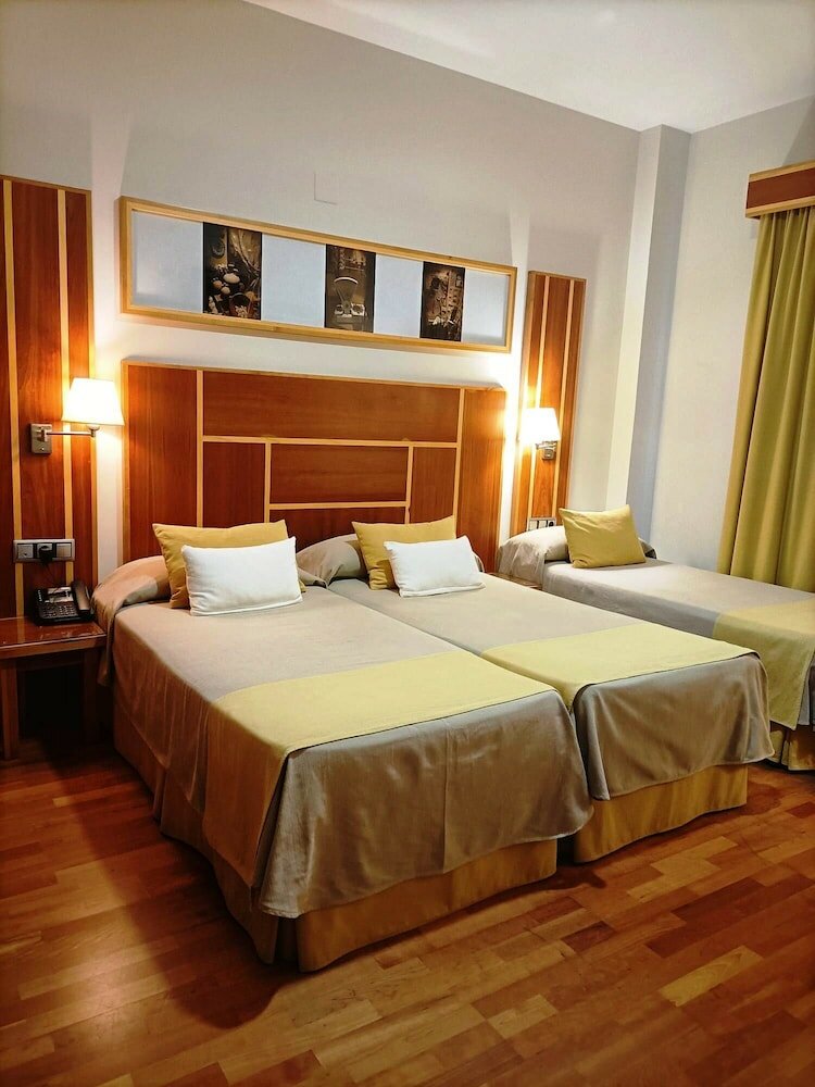 Фото Hotel Carmen