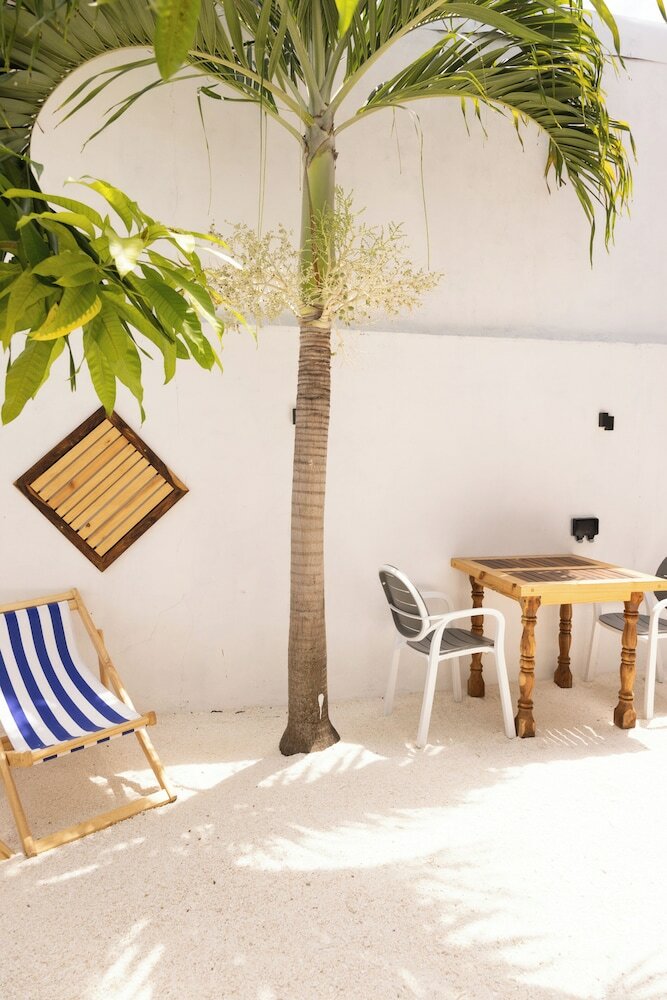 Фото Dhoani Maldives Guesthouse