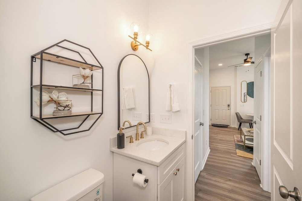 Фото Covington Charm 201