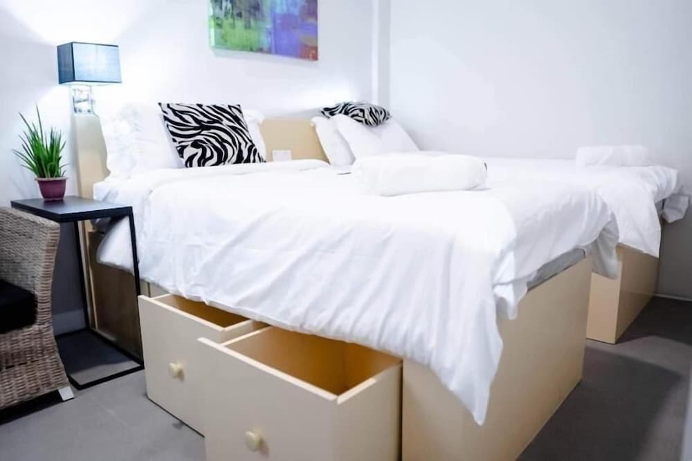 Фото Radlett Residences