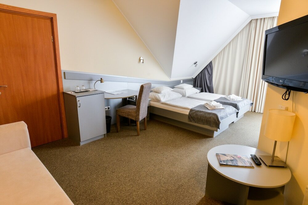 Фото Granada Konferencia Wellness Sport Hotel