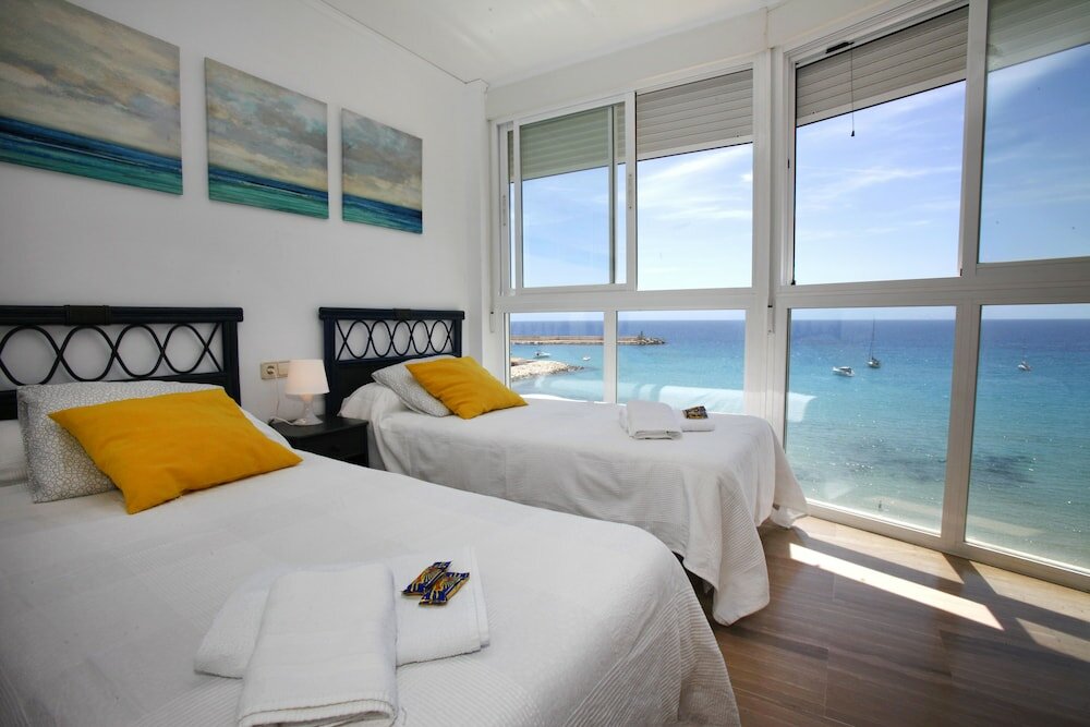 Фото Exclusive Frontline Apt. in Luxury Residence