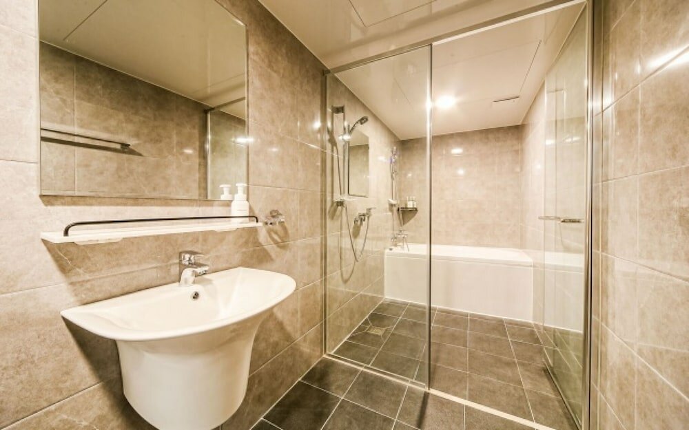 Фото Busan Haeundae Flos Hotel