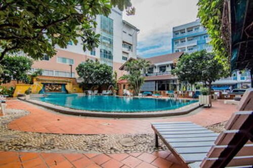 Гостиница Sutus Court 2 в Паттайе
