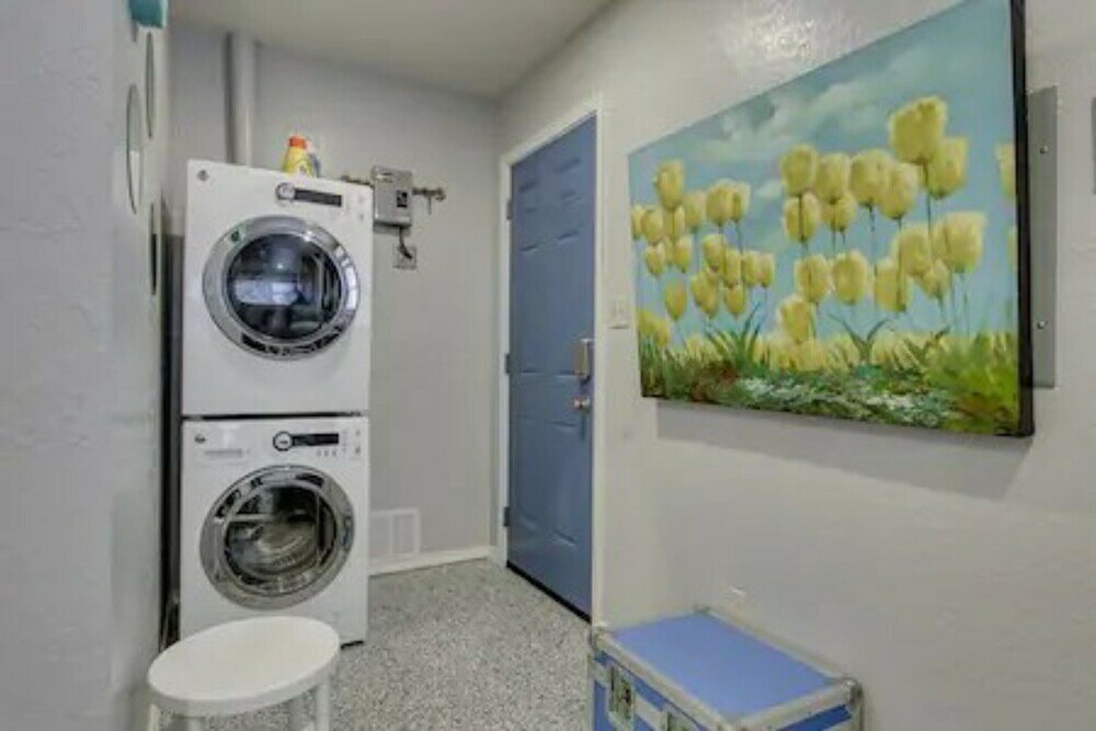 Фото Garage Studio near Oushc Hospital