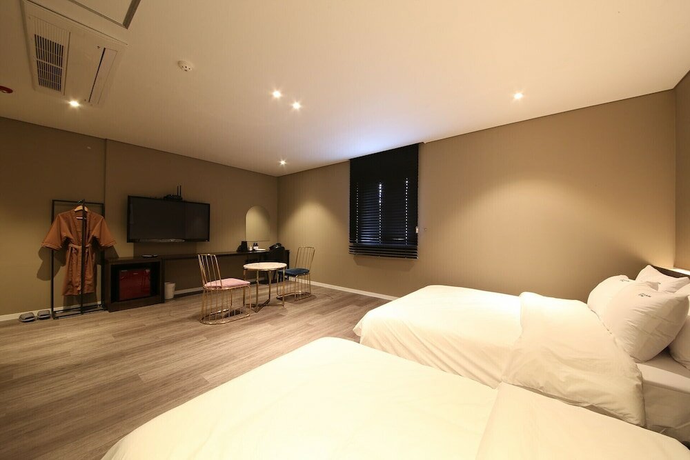 Фото Hotel LeeSunDeok