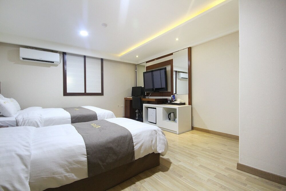 Фото Yeosu One Self Check-in Motel