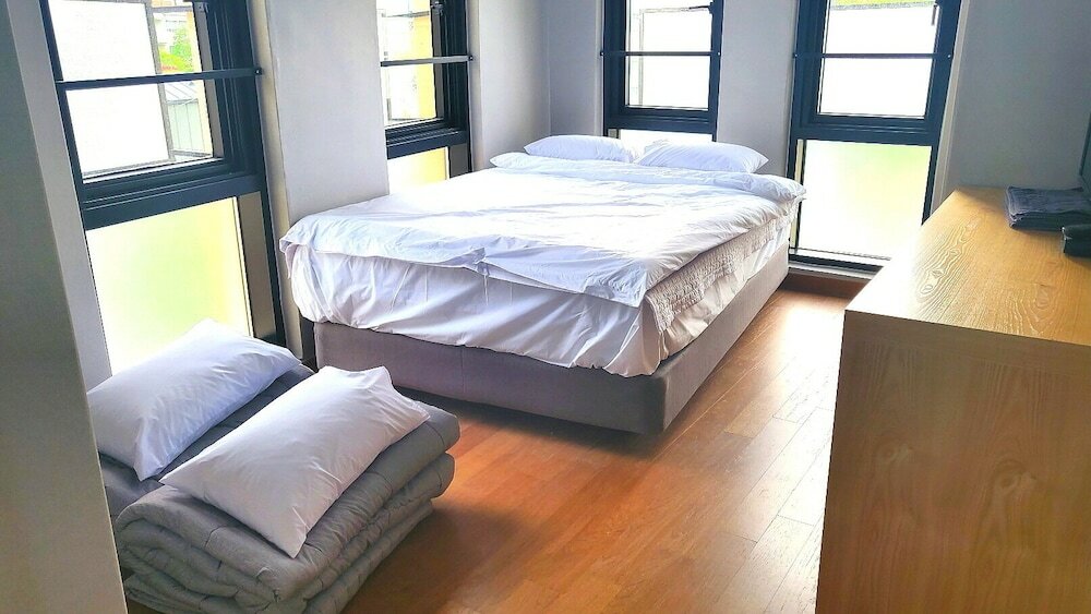 Фото J. Hill House