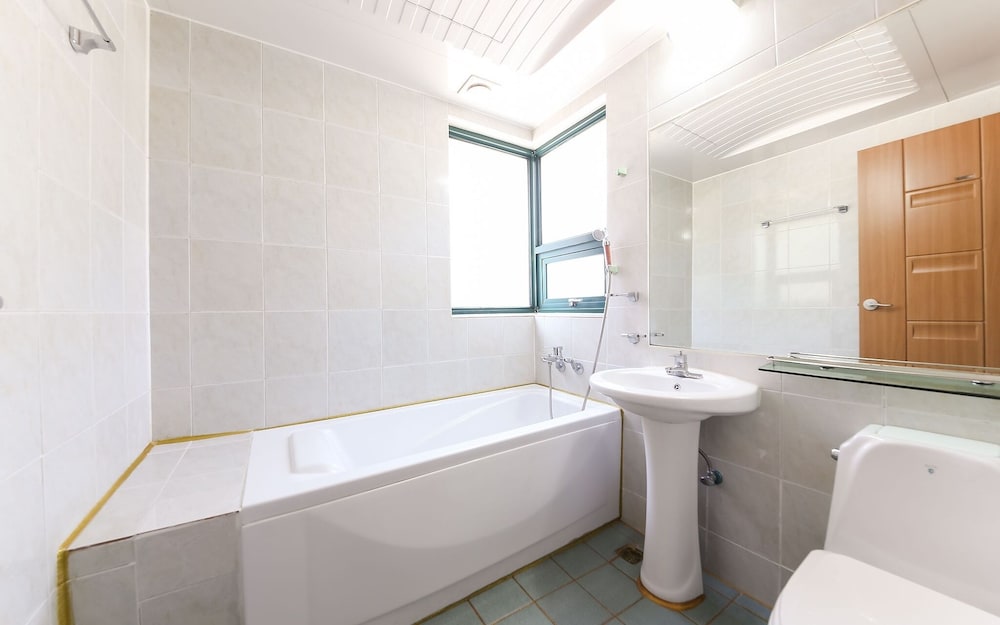 Фото Yeosu Hakdong Hill