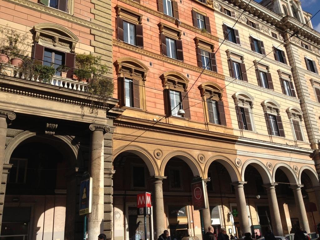 Фото отеля 1