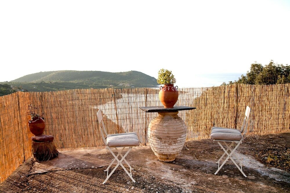 Фото Unique Hideaway with Serene Panoramic views