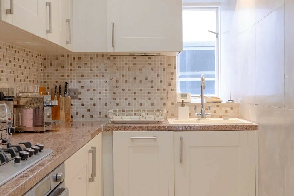 Фото Stylish 2bd Flat - 5 Minute Walk to Notting Hill!