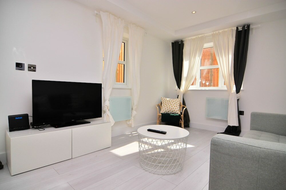 Фото Macarena Wharf Apartments