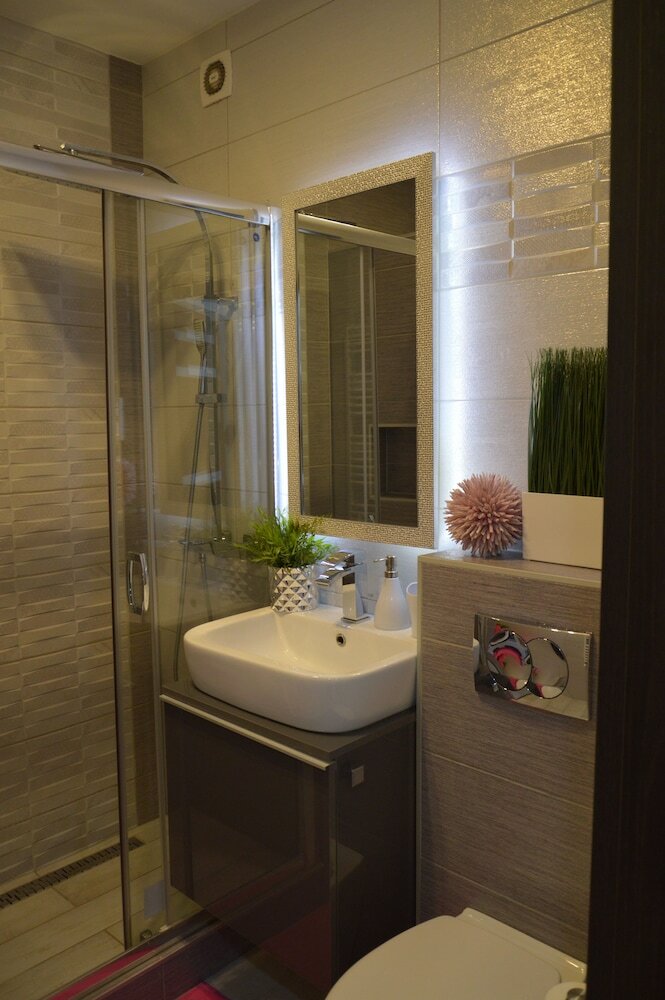 Фото Gina Apartman