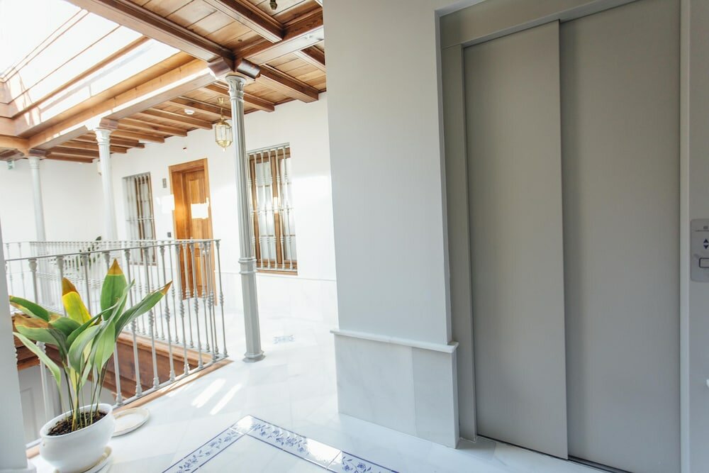 Фото Stay Komodo Byron Suites