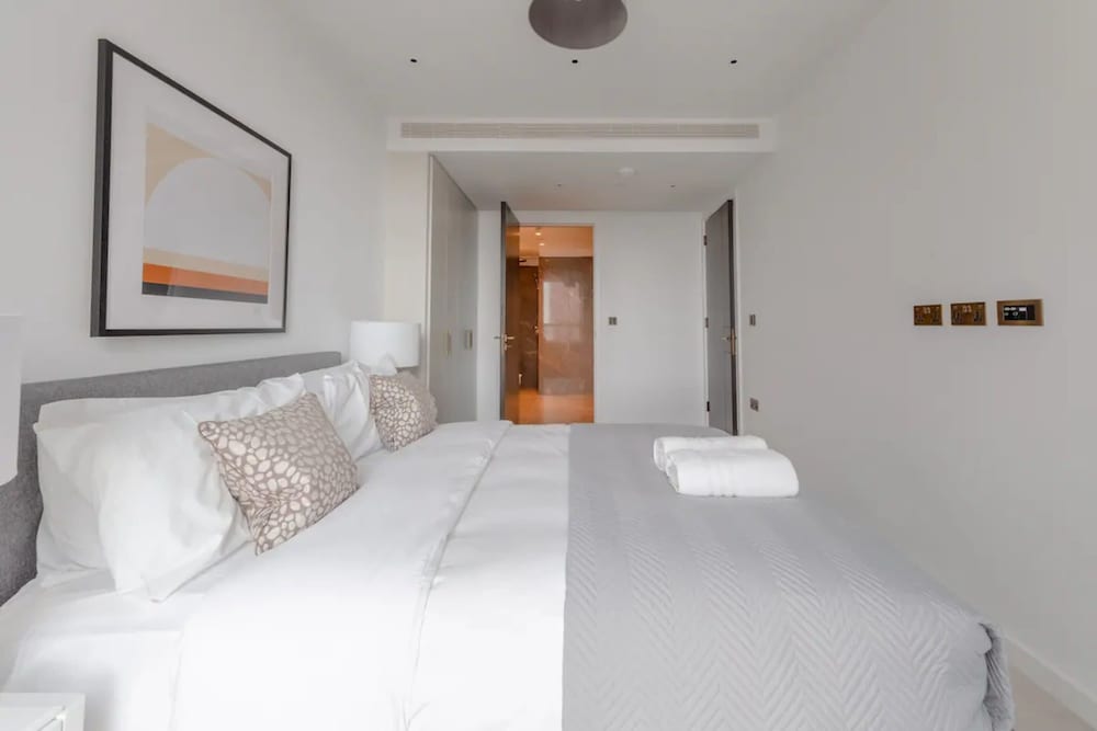 Фото Luxurious 2bd Flat by the River Near Vauxhall