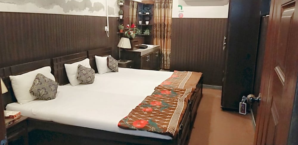 Фото Royal Residency Multan