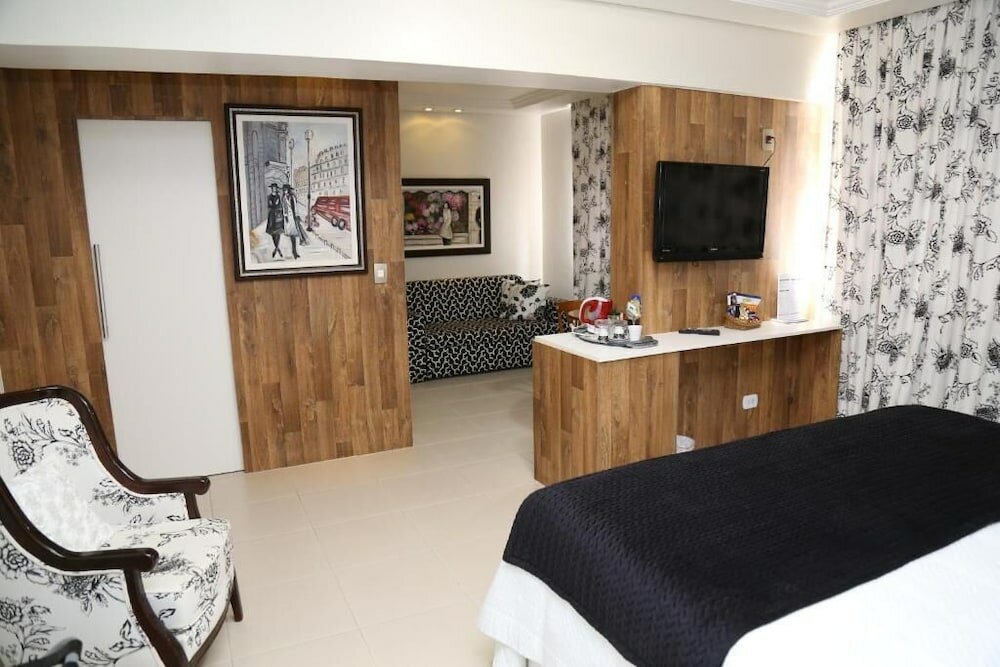 Фото Hotel Royal Plaza