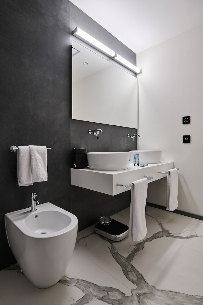 Фото MyTALE Creative Academy Hotel