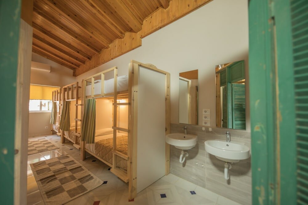 Фото Mosaic Home - Hostel