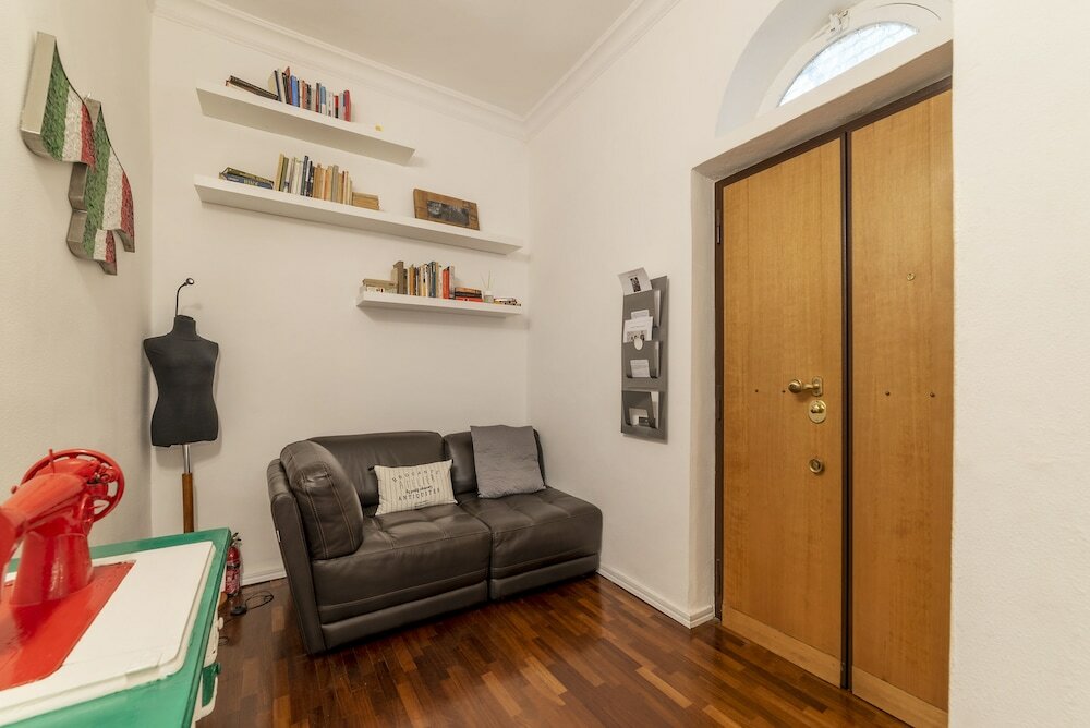 Фото Fontana di Trevi Design Apartment