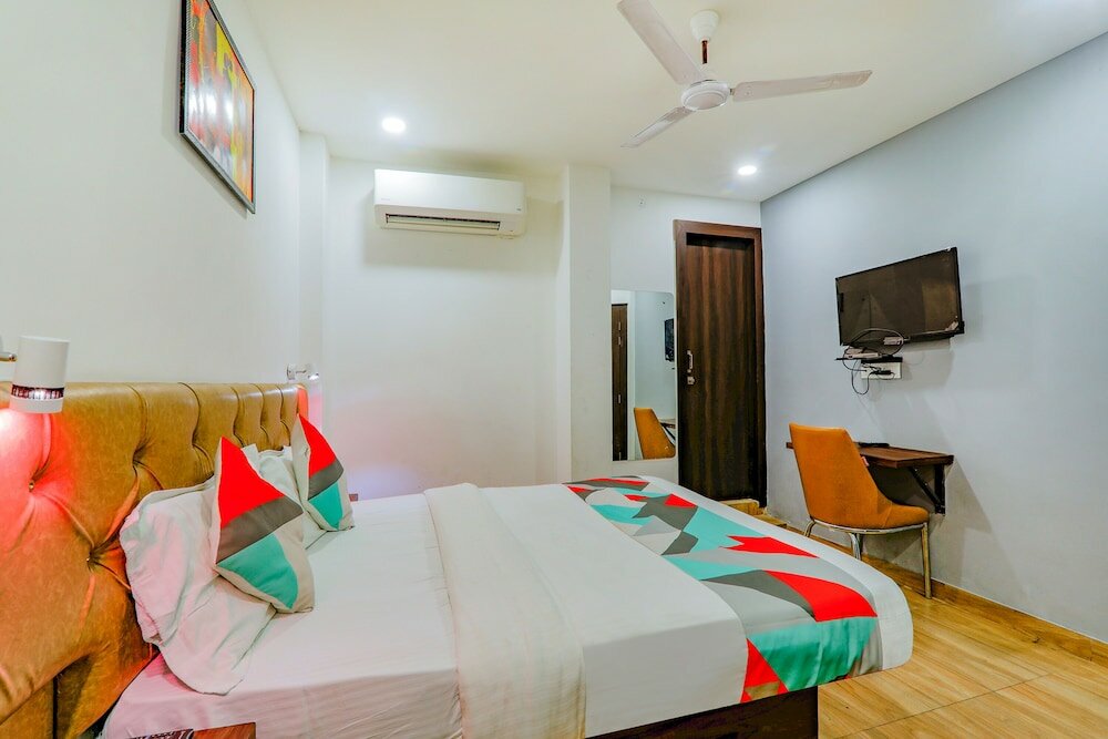 Фото Fabexpress The Mall Inn