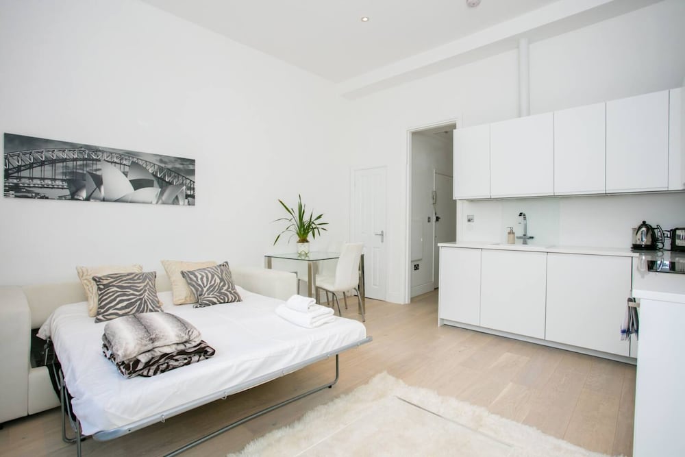 Фото Pristine & Lavish 1bd Flat - Paddington