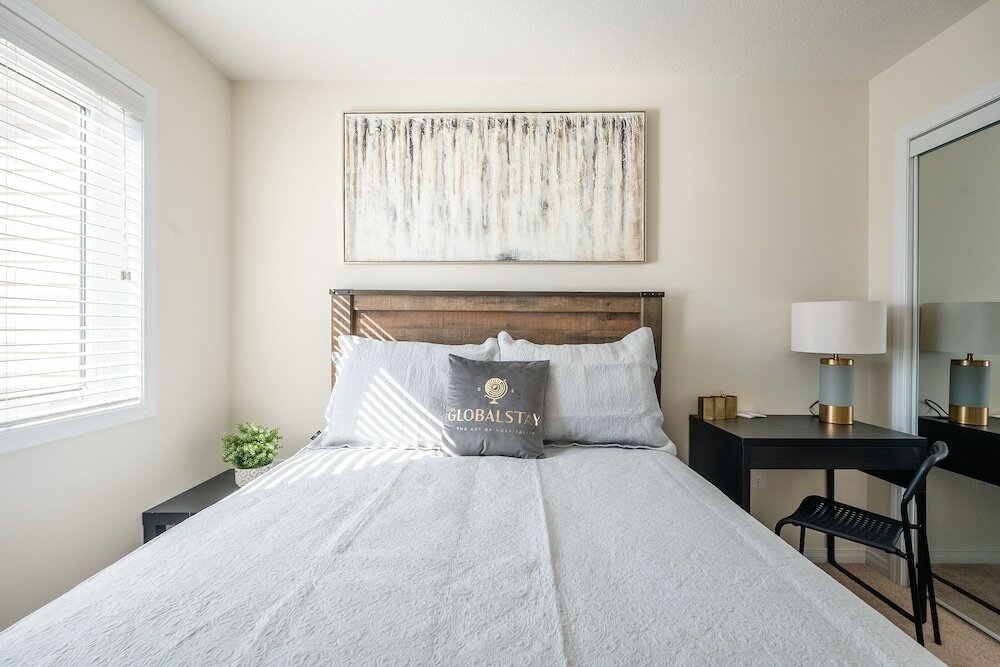 Фото New 3br Townhouse, Minutes to Niagara Falls and Brock University by Globalstay