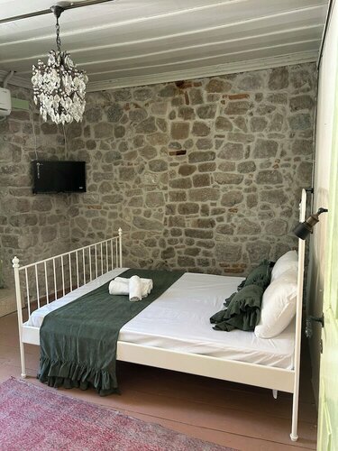 Гостиница Asclepius Boutique Hotel & Cafe в Бергаме
