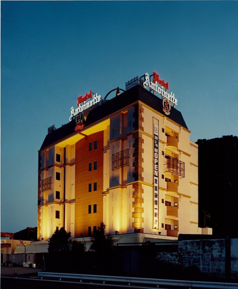 Фото отеля 1