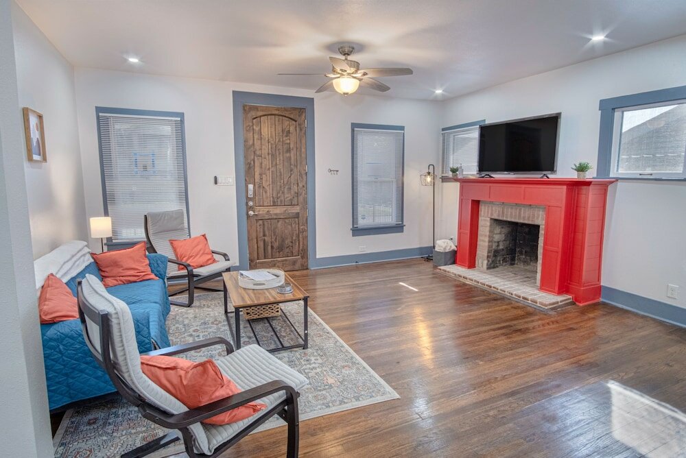 Фото Vibrant Fully Gated 2br/2ba 4 Mins From Downtown