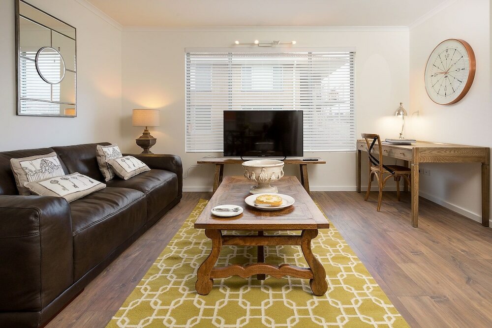 Фото The Executive - Central & Sophisticated