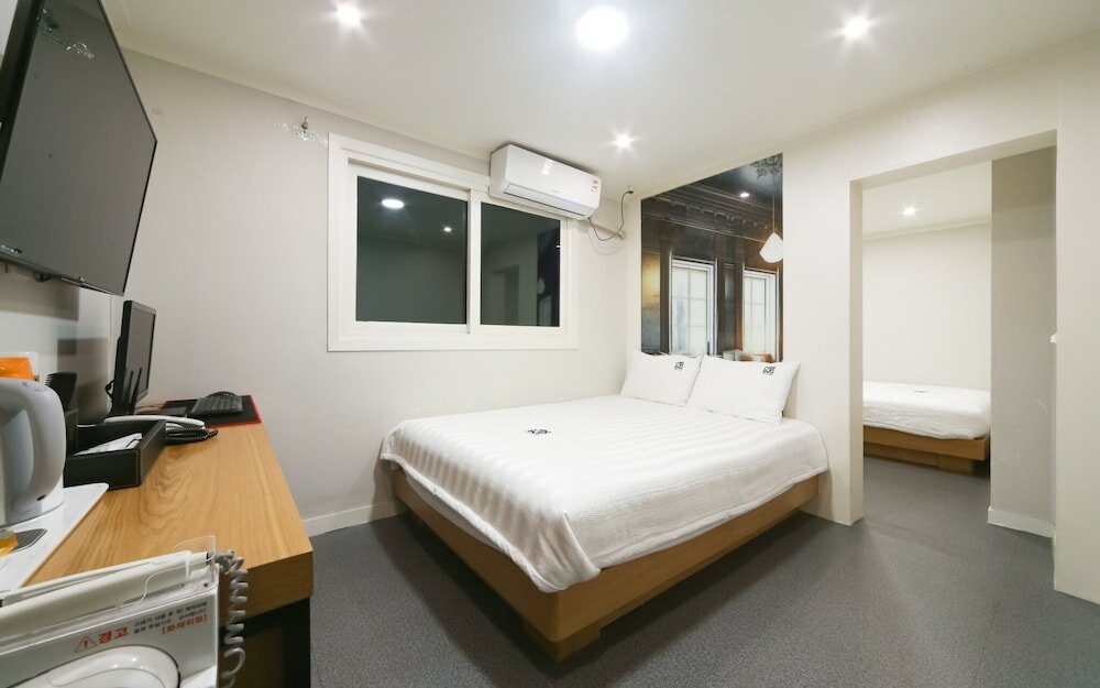 Фото Busan Jaesongdong Zara