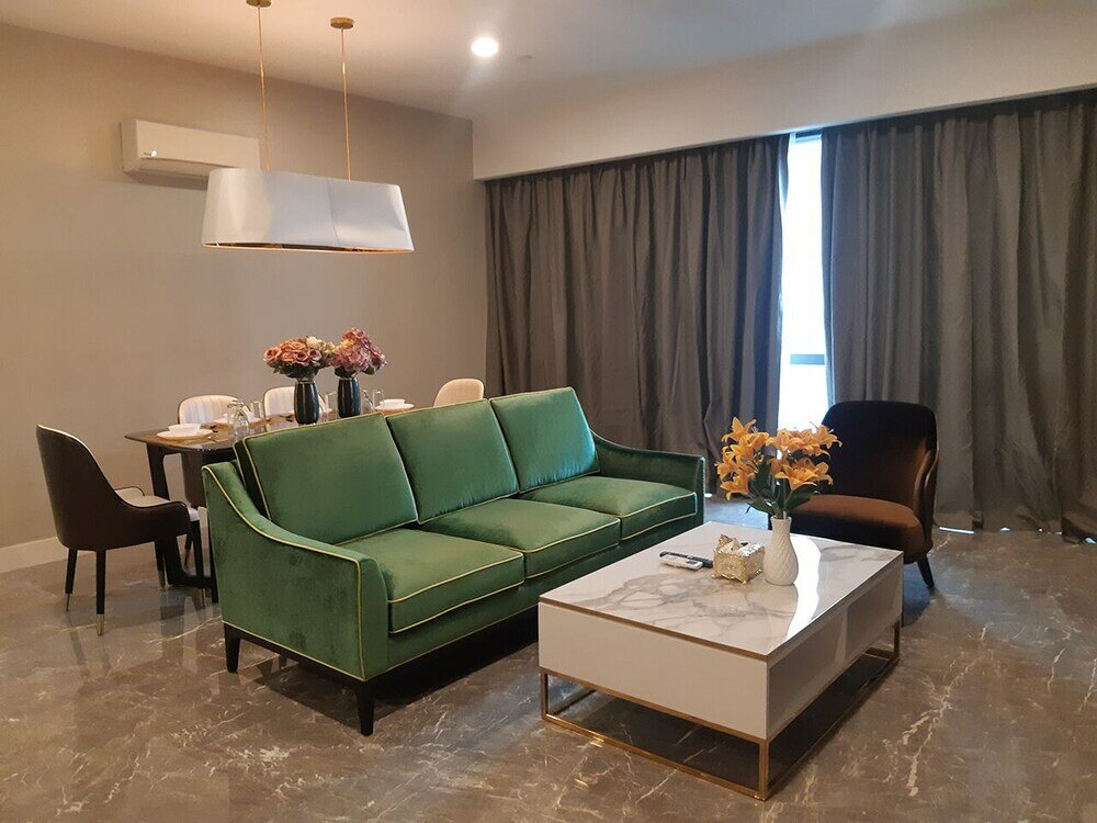 Фото The Hollwood Suites at Platinum