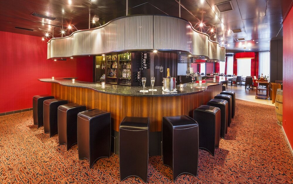 Фото Ramada by Wyndham Baden Hotel du Parc