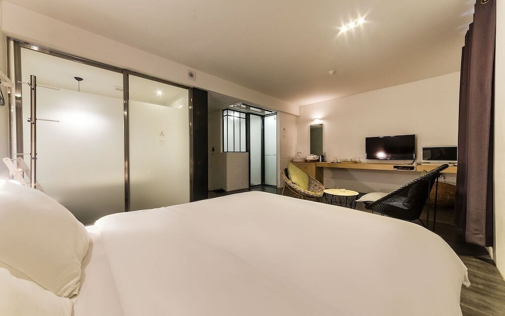 Фото Yongin Army Boutique