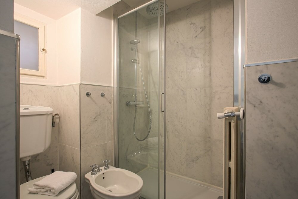 Фото Classy Apartment - Hosted by Sweetstay