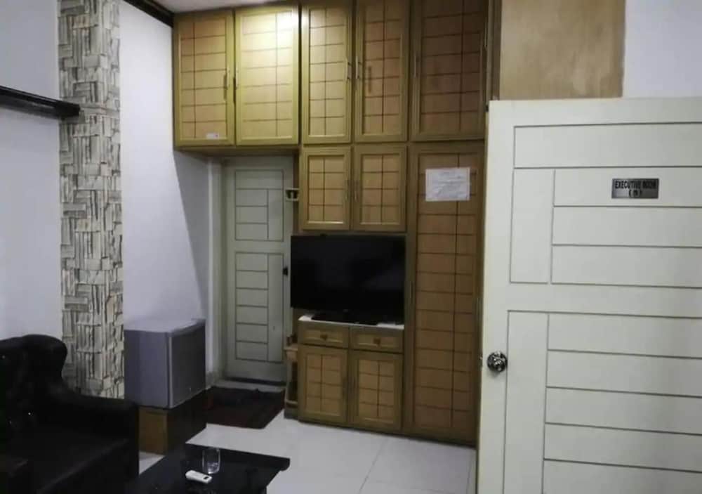 Фото Autobahn Guest house