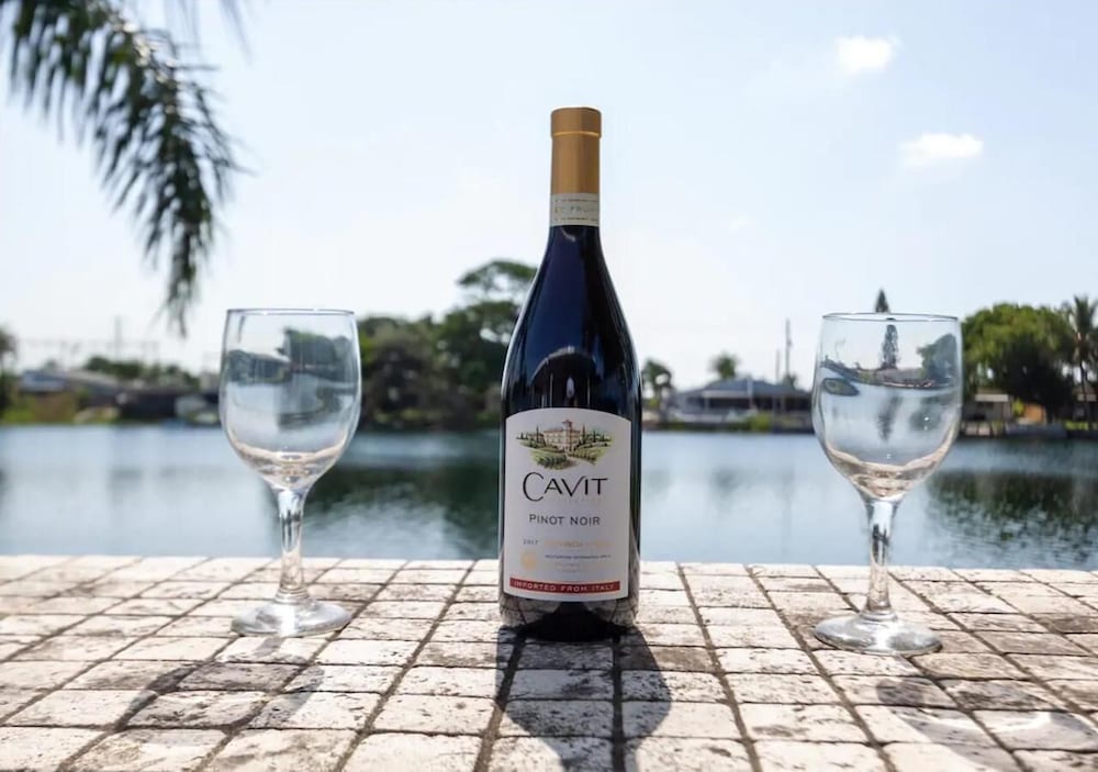 Фото The Lake House in Fort Lauderdale